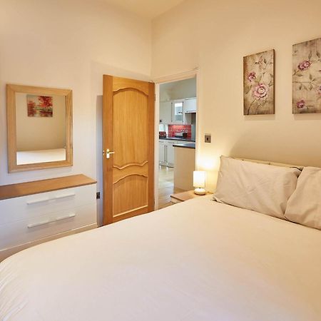 Host & Stay - Folkton Cottages Σκάρμπορο Δωμάτιο φωτογραφία